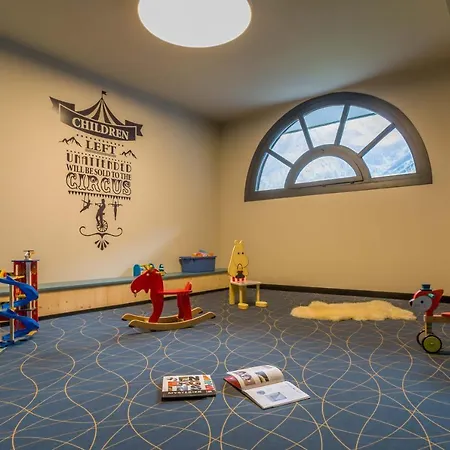 La Cordee 504 - Year Шамоні