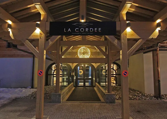 La Cordee 504 - Year * Chamonix