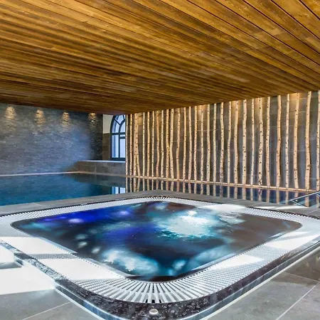 La Cordee 504 - Year Chamonix